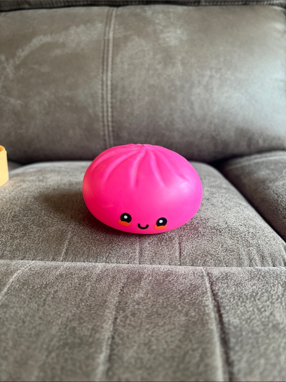 Hot pink RMS dumping from Gold shimmering collection
